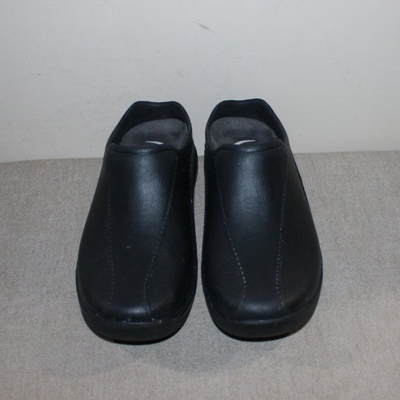 KLOGS FOOTWEAR LITE RUBBER CLOGS - 9 - BLACK NON MARKING/SLIP RESISTANT - Picture 2 of 7